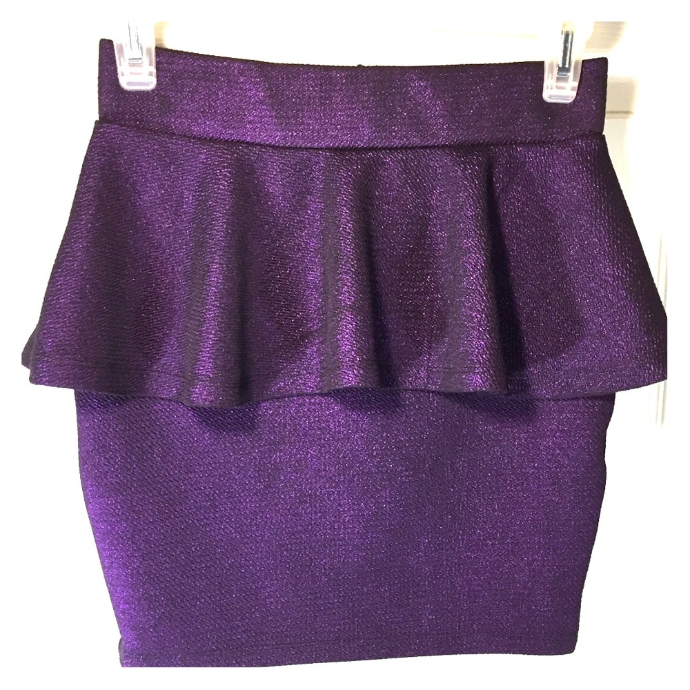 2 B bebe Peplum Miniskirt